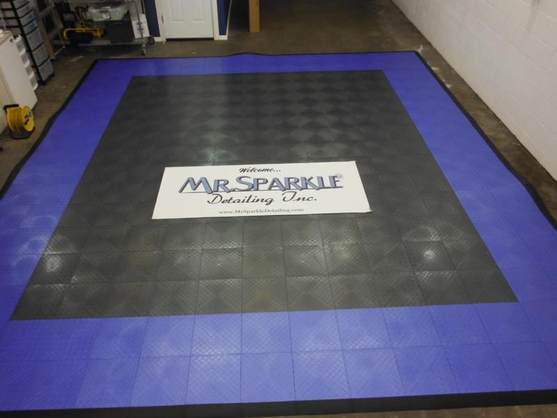 racedeckfloorwithbanner3_800x600_zps8bbe4a7f.jpg