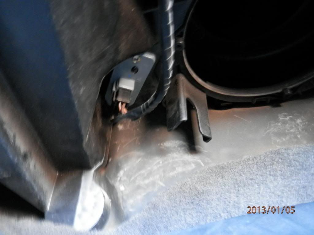 Replacing the blower motor and blower motor resistor Cummins Diesel Forum