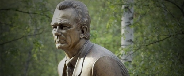 Loba-Estatua_zps31aee13e.png