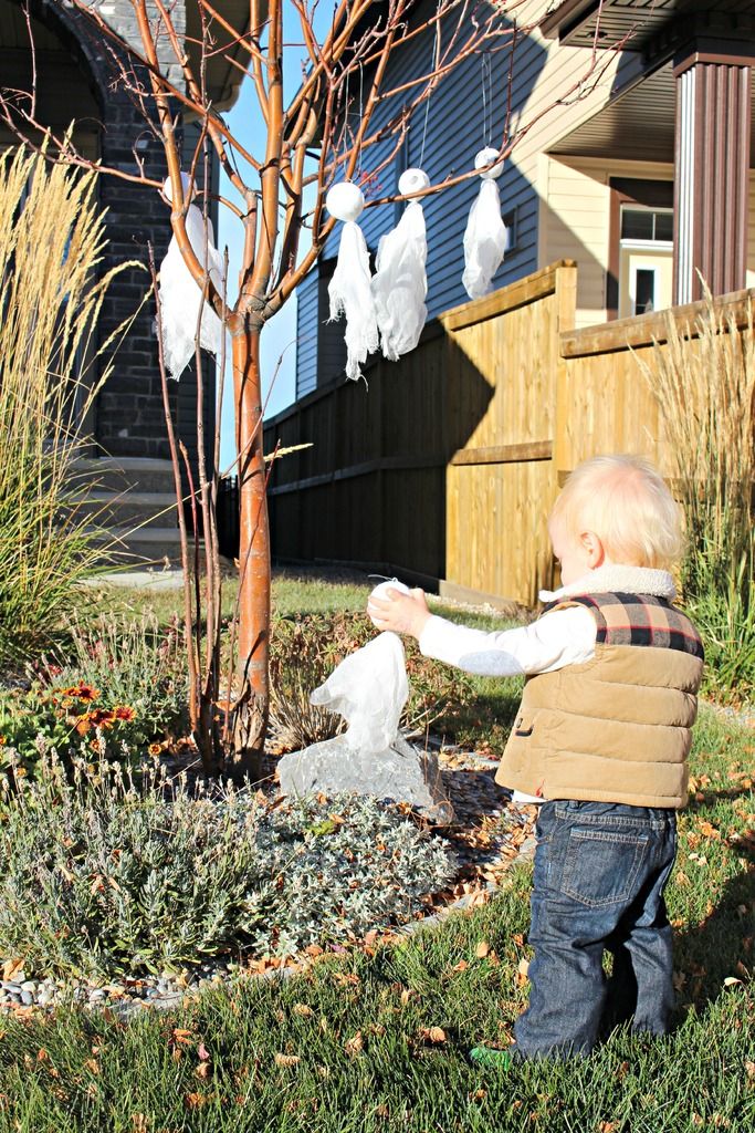 mini cheesecloth ghosts